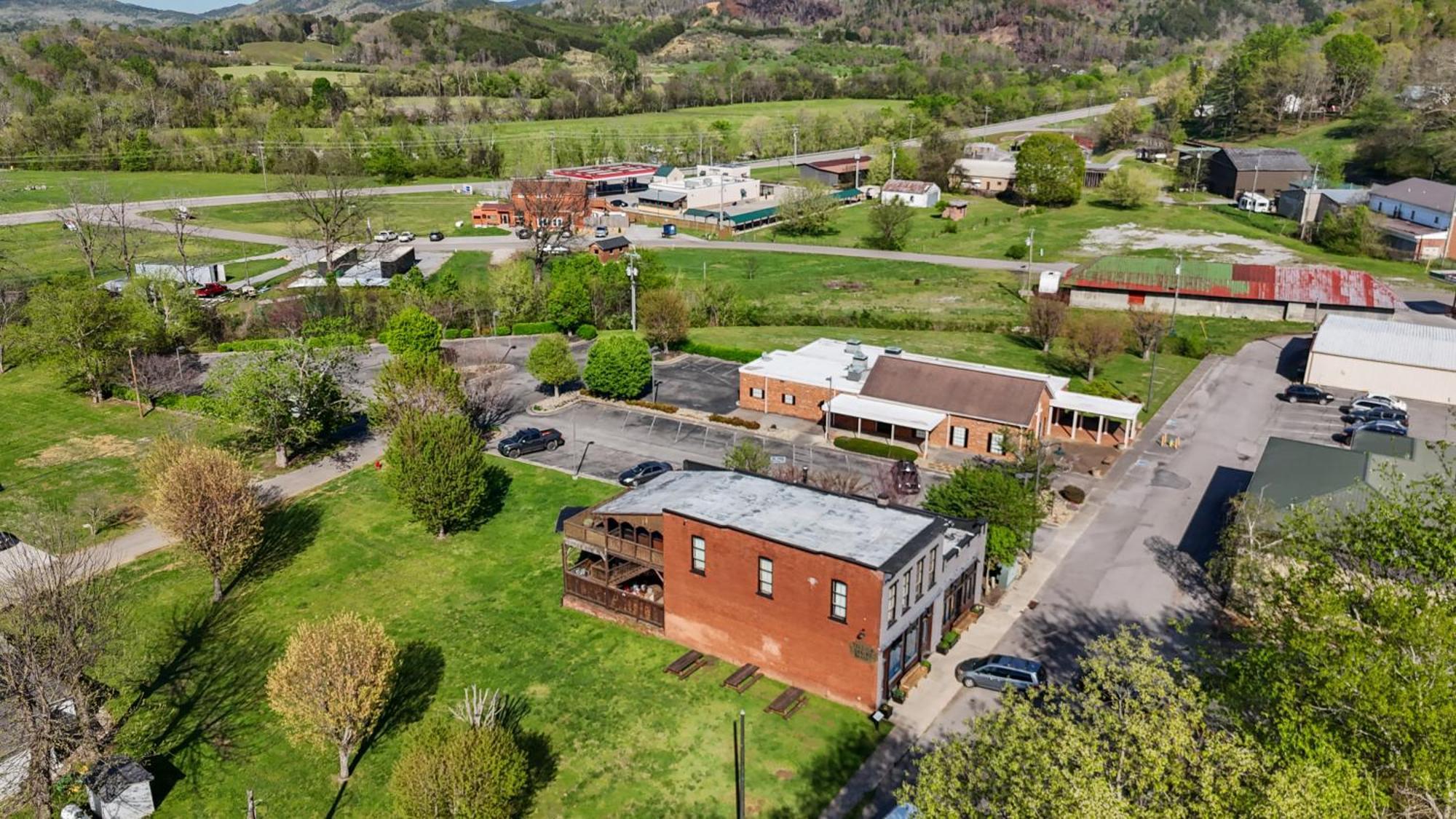 The Tellico Plains Inn And Event Venue 외부 사진