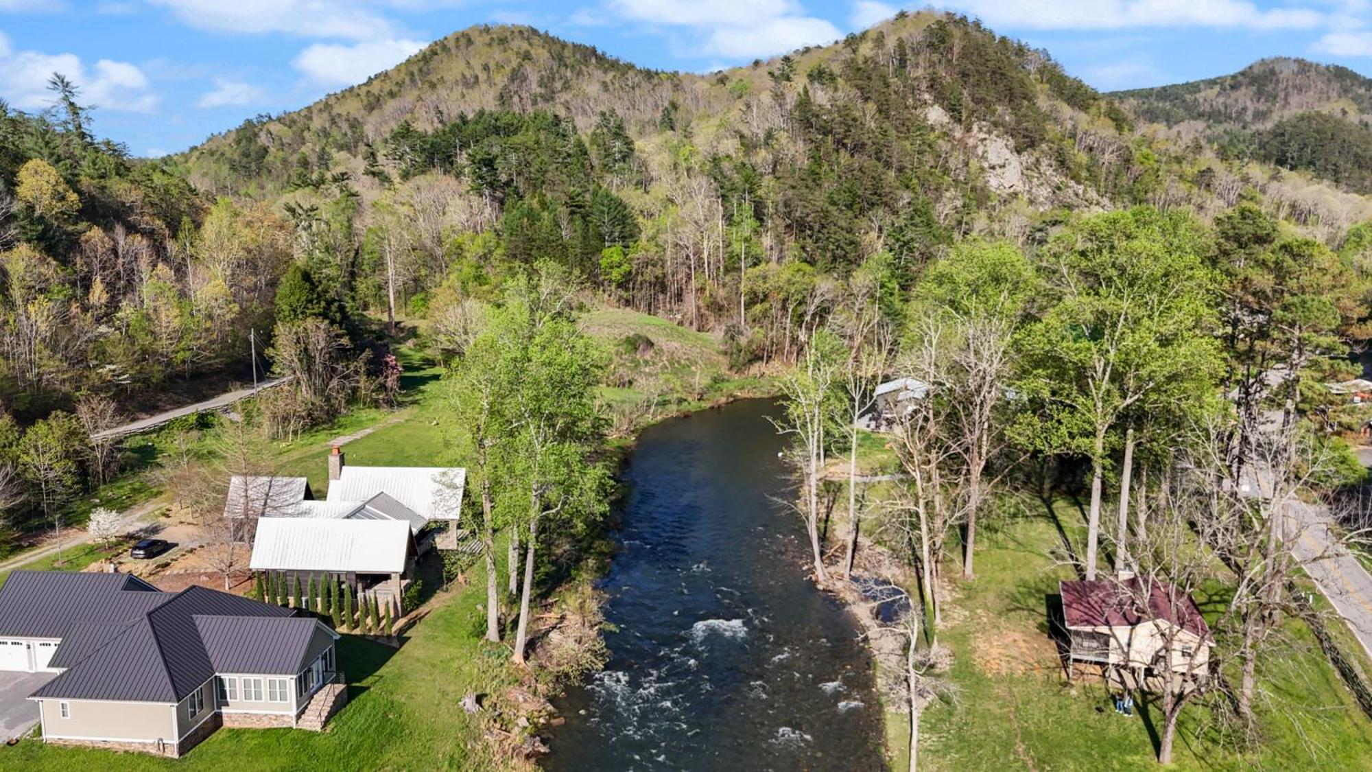 The Tellico Plains Inn And Event Venue 외부 사진